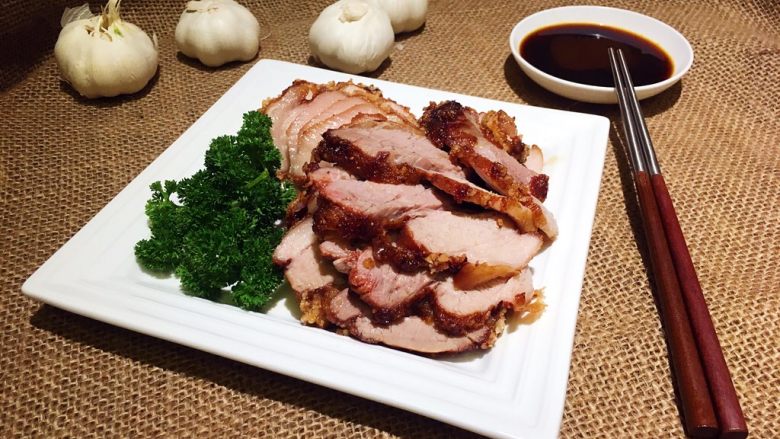 酥炸红糟肉,切片后蘸<a style='color:red;display:inline-block;' href='/shicai/ 692'>酱油</a>膏!赞!