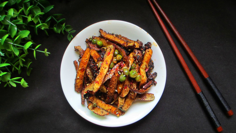 家常麻辣豆干,超级美味,超级香。冷藏后吃更美味