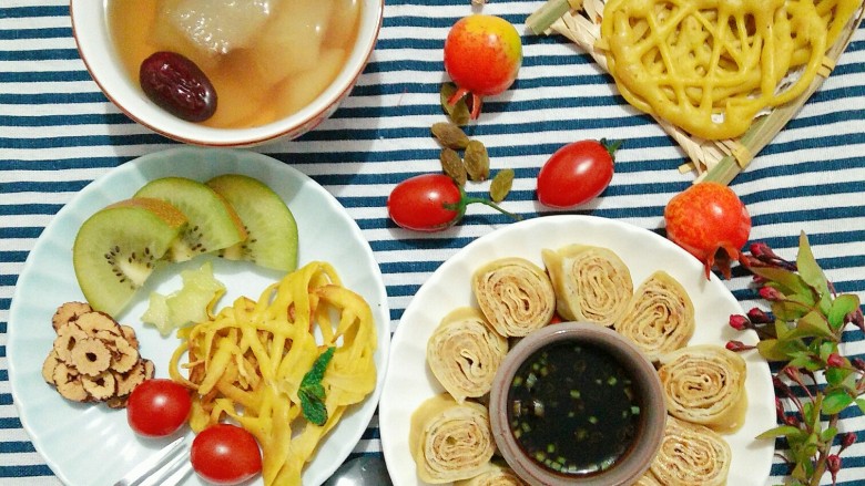 颜值与美味并存的――千张鸡肉卷,怎么看都好看!😊
颜值与美味并存!