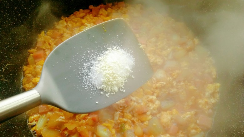 自制豆花,放入盐和<a style='color:red;display:inline-block;' href='/shicai/ 756'>鸡精</a>,大火烧一分钟
