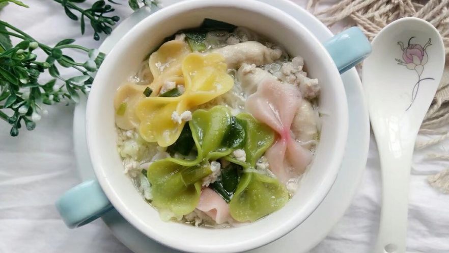 宝宝辅食：杂蔬煮蝴蝶面