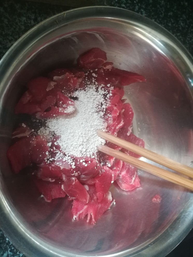 #下酒菜#爽脆可口的苦瓜炒牛肉,加淀粉腌制入味