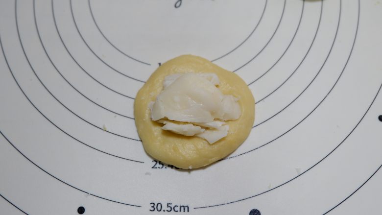 麻薯华夫饼(酵母版),放上适量麻薯