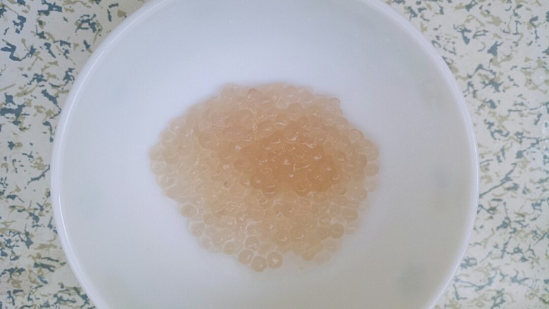 西米珍珠奶茶,冲完的西米,沥干水分