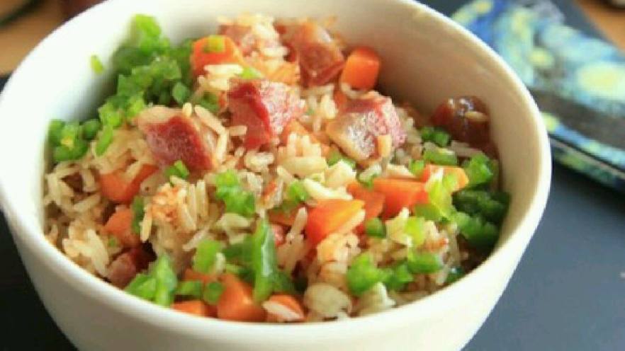 香肠胡萝卜饭