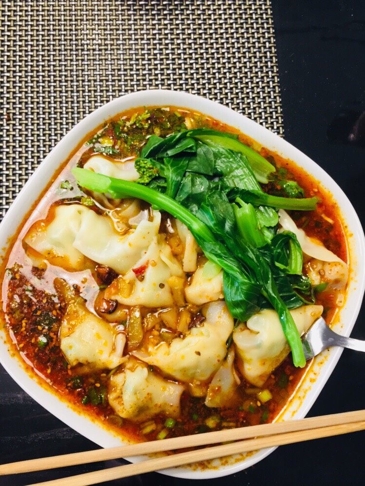 麻辣馄饨,吃吃