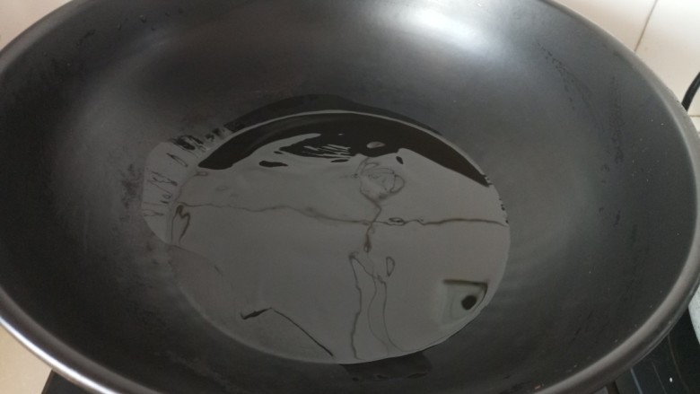 麻辣里脊,热油锅