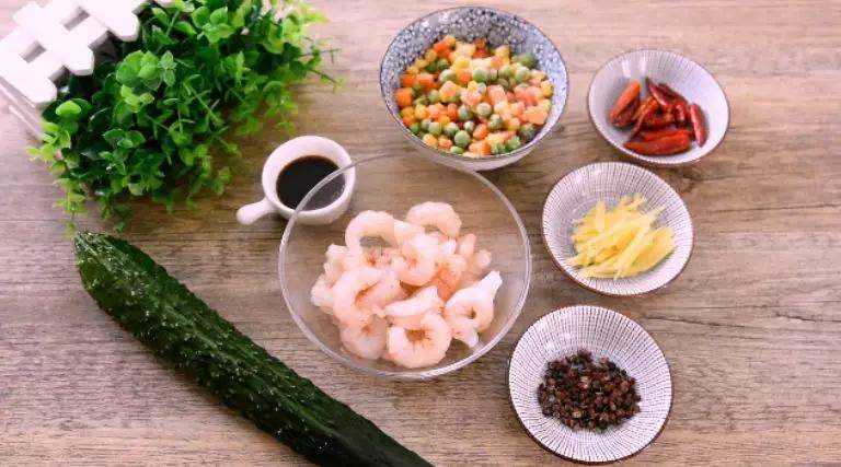 翠竹报春,一道简单美味而且逼格很高的菜肴。,食材图