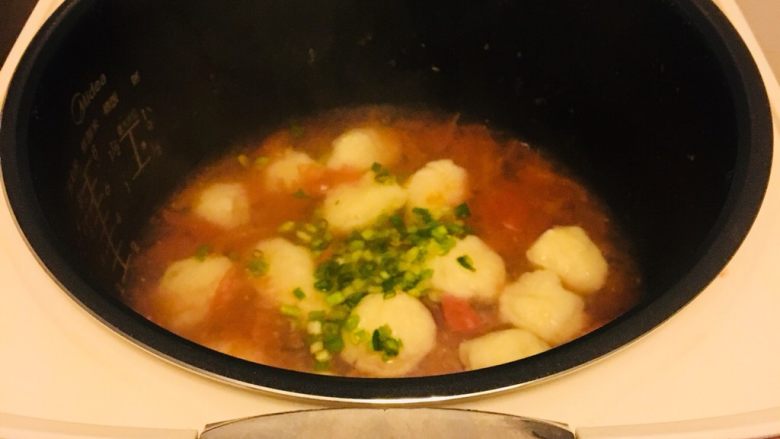 电饭锅版番茄鱼丸汤