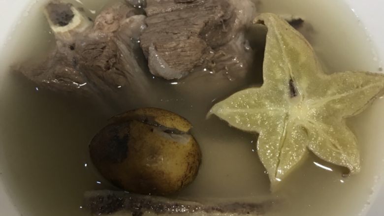 青榄杨桃排骨汤