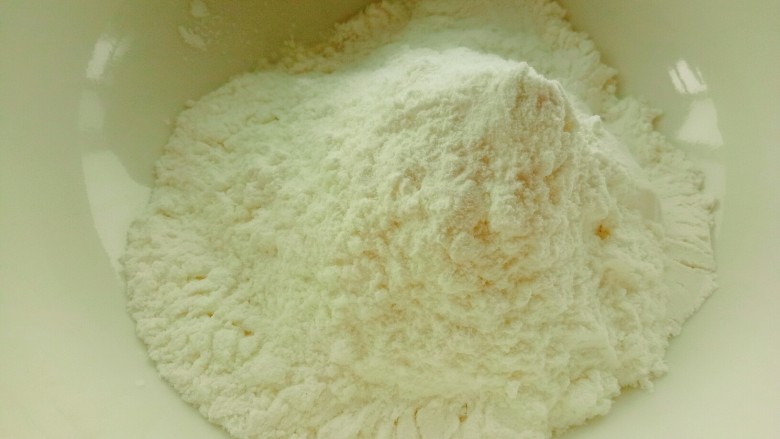 芒果糯米糍,准备好<a style='color:red;display:inline-block;' href='/shicai/ 520'>糯米粉</a>