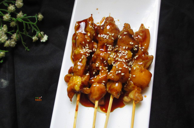 居酒屋必备的照烧鸡肉串,因为很少的油,即使冷吃也很美味哟