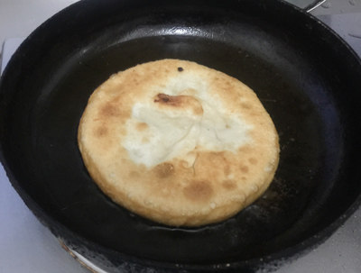 榆钱煎饺&榆钱馅饼,至两面金黄