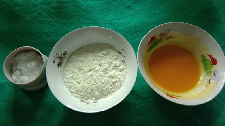 水嫩蒸蛋糕,准备食材,因为不是所有人都有那么全的工具,食材!就家里有啥都可以!