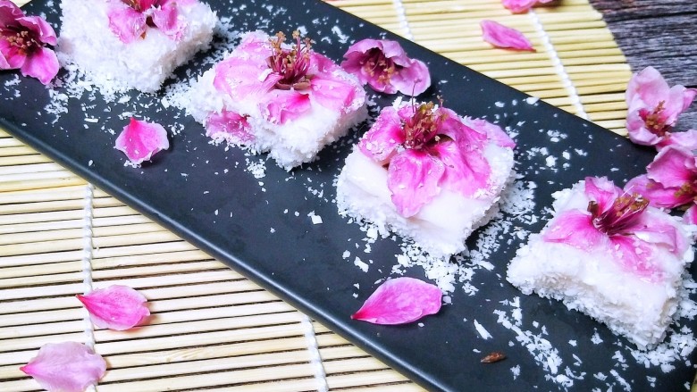 美人面~桃花🌸小食,摆盘造型,太美了!