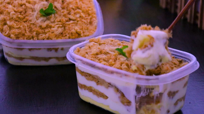 肉松盒子蛋糕,放冰箱冷藏3小时候在食用,口感更好哟
