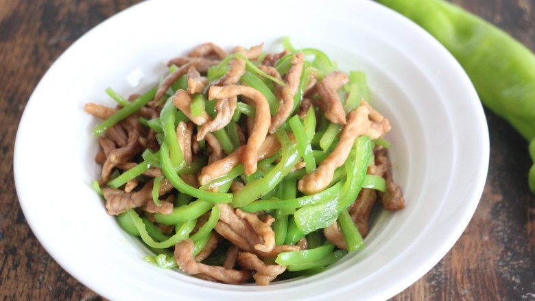 尖椒炒肉丝