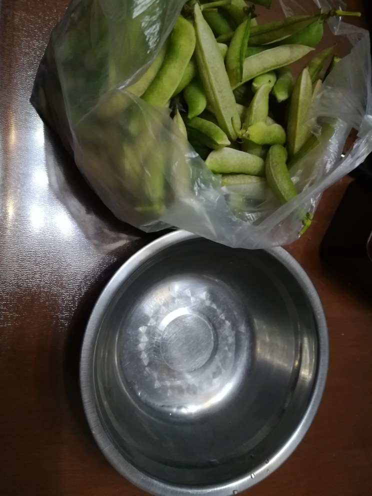 甜脆可口的缤纷披萨,现剥豌豆仁,这可是婆婆种的哦,纯天然的
