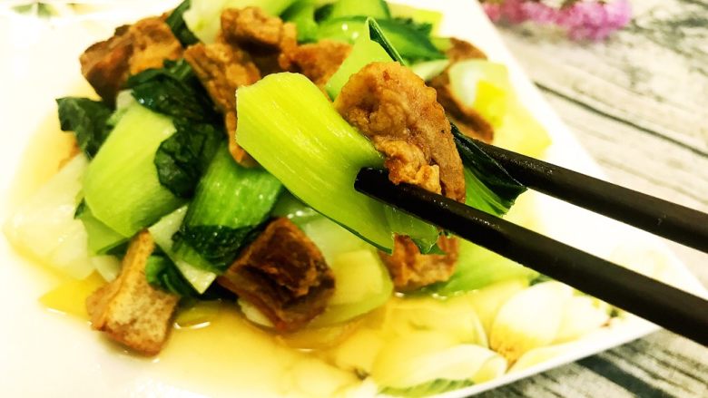 青菜炒油梭子,快来尝尝吧😋