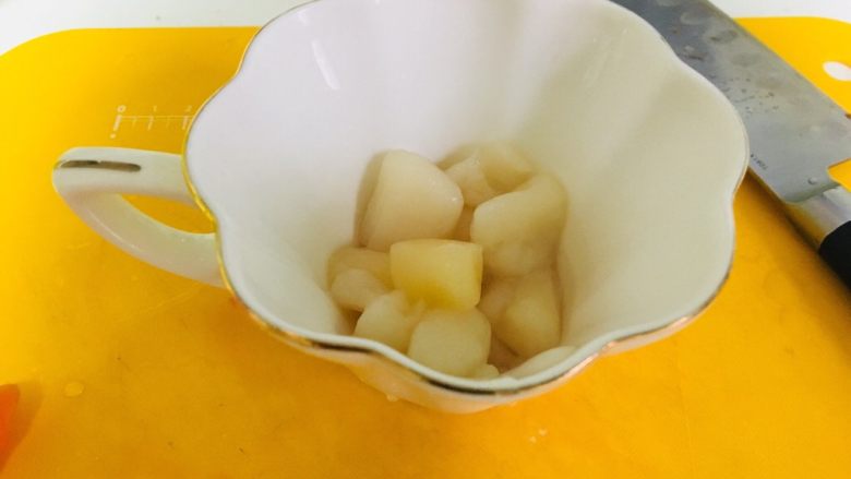 家常小炒,<a style='color:red;display:inline-block;' href='/shicai/ 197'>瑶柱</a>肉解冻