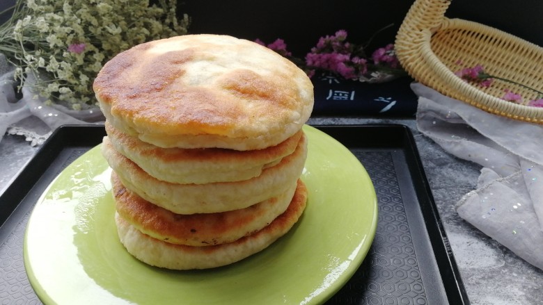 香葱猪肉馅饼,照个相吧,香香哒馅饼。