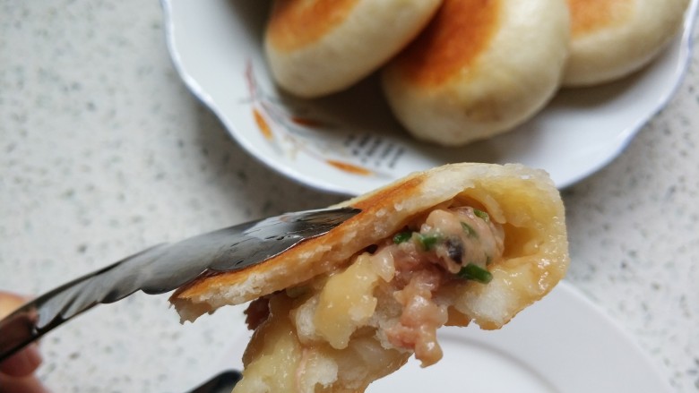 鲜肉生煎发面饼,超级好吃