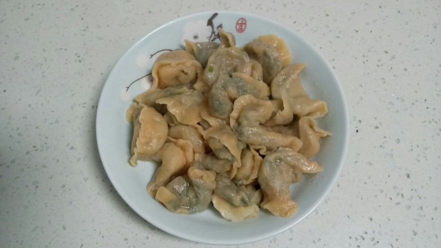 西红柿牛肉韭菜饺子