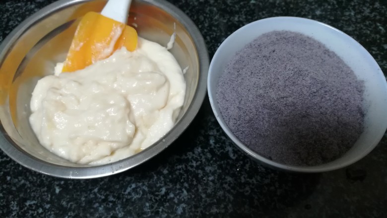 消食健胃的淮山黑米糕,淮山糊,黑米粉
