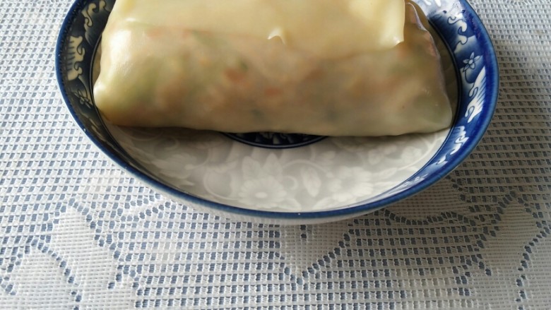 冰霜一夏――卷凉皮来一套,装盘,看着是不是料超足呢!😊