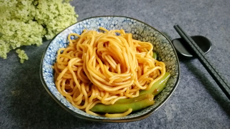 豆角焖面(简易版),装着开吃啦!
