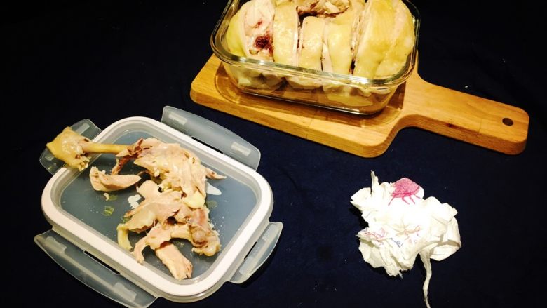 咸水鸡,剁好、撕好！直接吃或冷藏后吃都好吃！