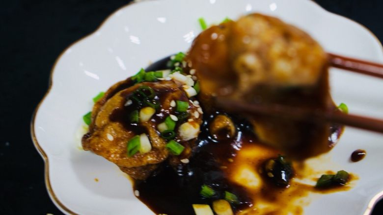 上海菜,油面筋塞肉,真的好次