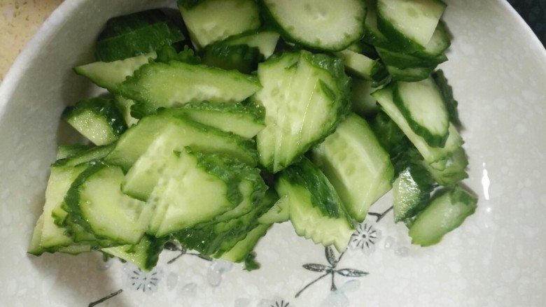 什锦黄瓜蛋,切片