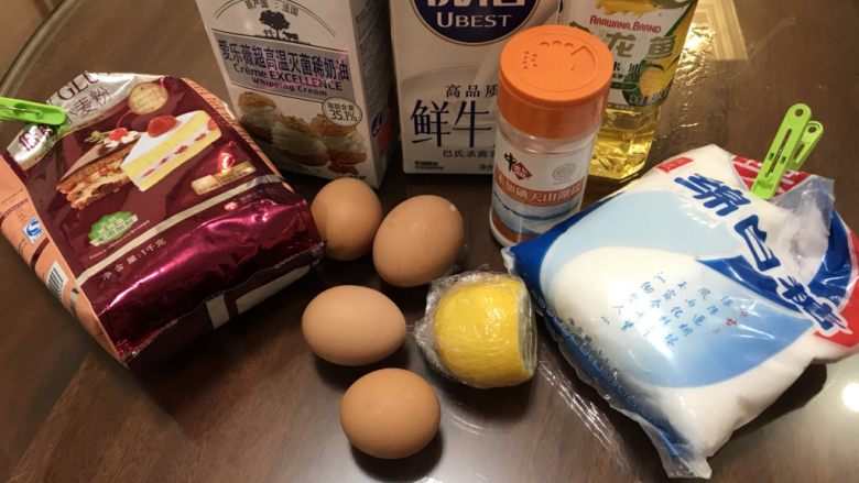 奶油杯子蛋糕,准备好材料准备好材料