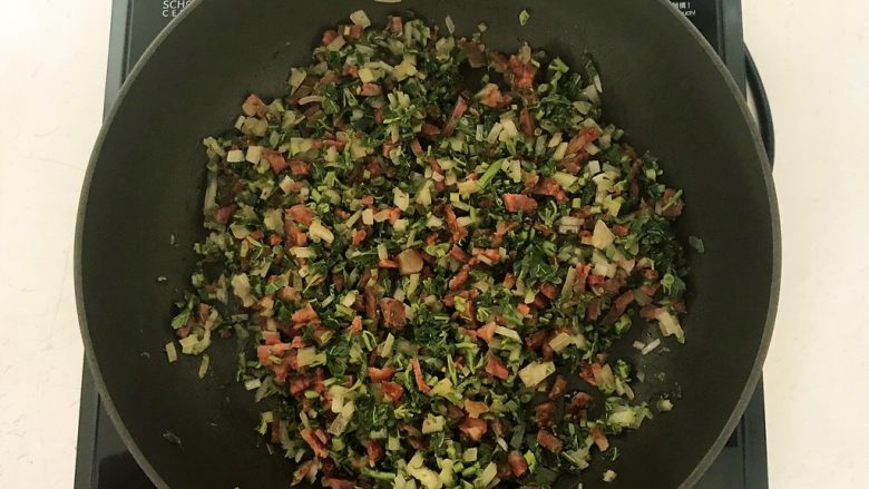 香椿系列之四 法式香椿煎饼,翻炒1分钟