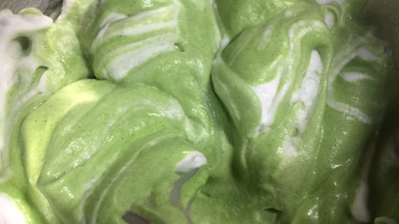 菠菜溶豆(无酸奶版),底部抄起
