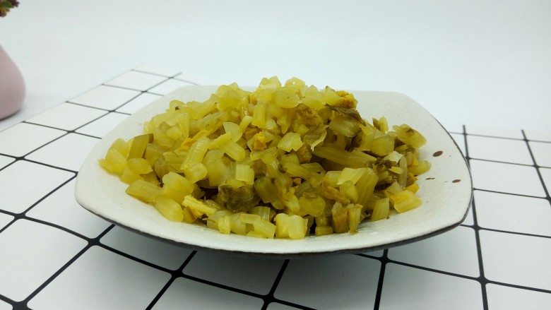 下饭菜~雪菜黄鱼汤,<a style='color:red;display:inline-block;' href='/shicai/ 190'>雪菜</a>去上半部分,脆一点,