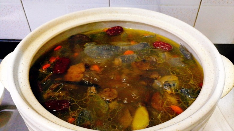 菌类料理+红枣榛蘑乌鸡汤,完全出味,