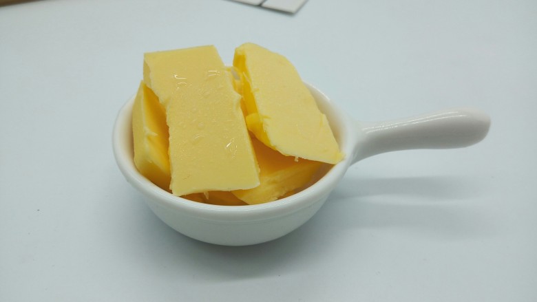 了不起的小番茄+意式番茄酱,<a style='color:red;display:inline-block;' href='/shicai/ 887'>黄油</a>提前出冷冻箱拿出来,这样方便切块