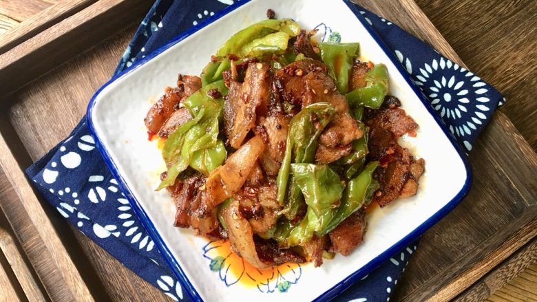 回锅肉,入口浓香、口味独特,无肉不欢!老少都喜欢。