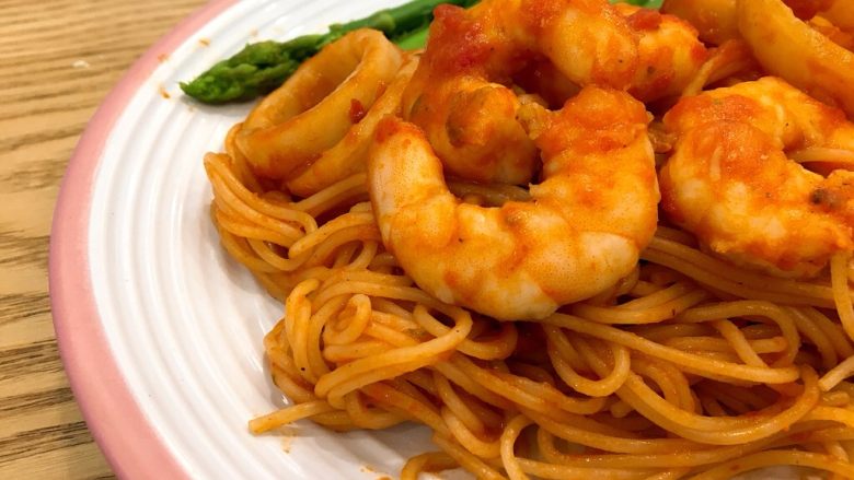 🍤番茄🍅意面🍝,大颗的虾仁看着很满足