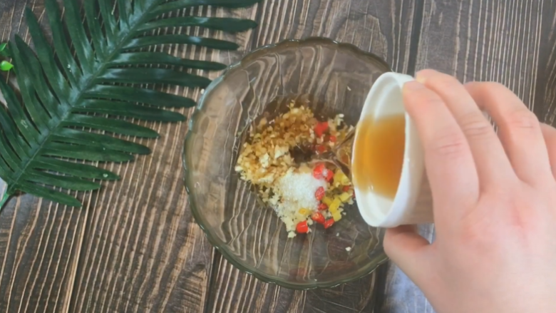 凉拌黄瓜,康乐枸杞醋（不太酸适合凉拌）