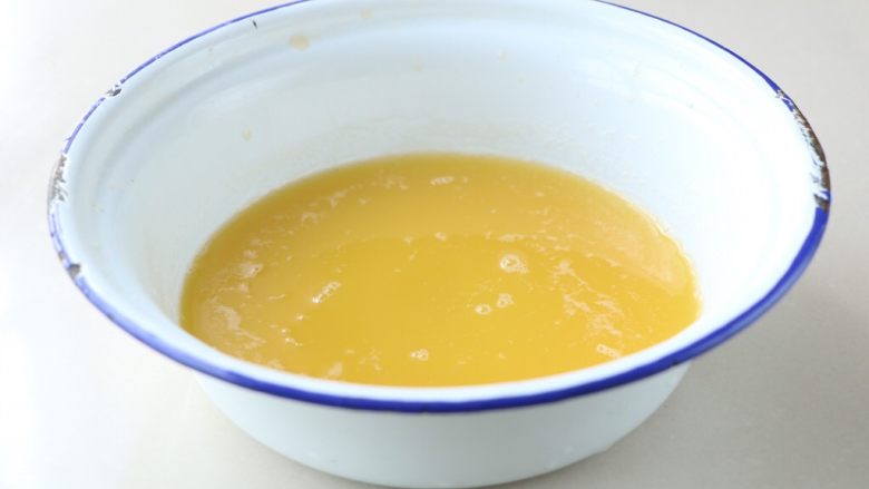 土豆素丸子,静置10分钟;