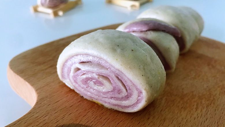 双色馒头,餐桌上最合格的主食,成品。