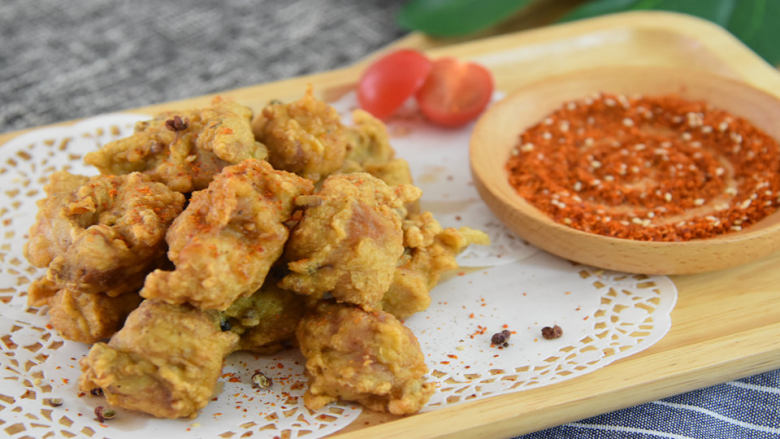 外酥里嫩一口一个，不去四川也能有美味的酥肉吃