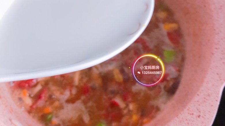 打卤面
,加半碗清水,煮开➕冲泡好的玉米淀粉