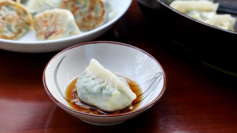 双韭海蛎煎饺