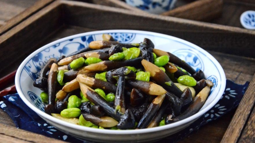 菌类料理+鸡枞菌炒豆子