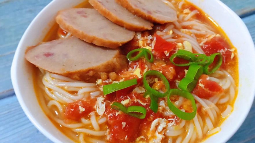 肉参番茄鸡蛋面