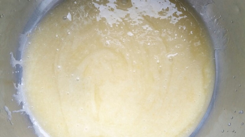 没有电子秤也可以做的一口酥,搅拌均匀。